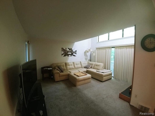 Building Photo - 3634 E Meadows Ct