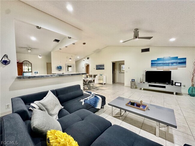 Foto del edificio - 13212 Tall Pine Cir