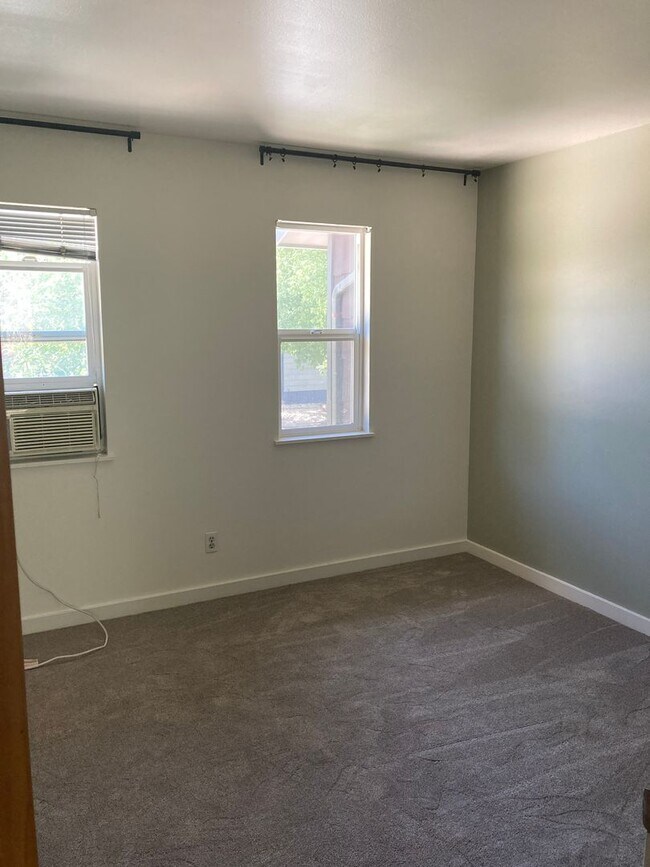 Building Photo - 3597 Nottingham Ct