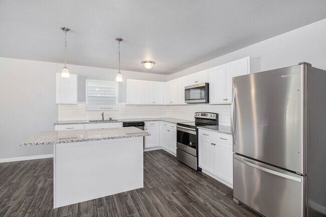 Building Photo - 308 Kennedy Pl