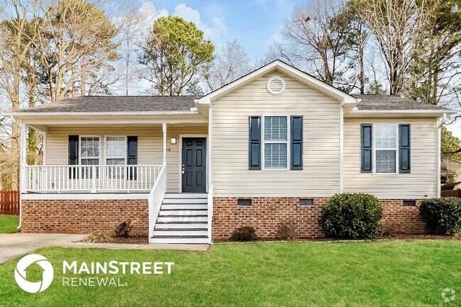 Building Photo - 120 Dullis Cir
