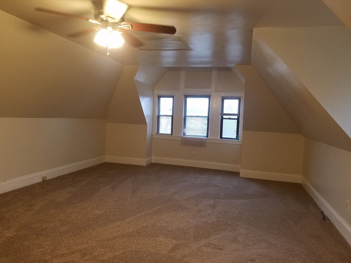 26 Carrick Ave Unit 2, Pittsburgh, PA 15210 Apartments in Pittsburgh