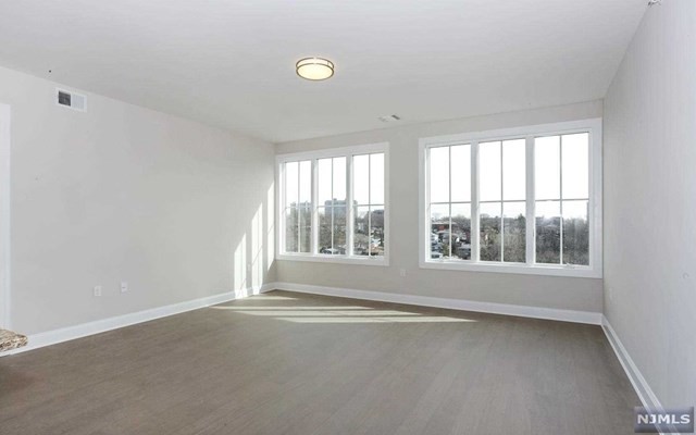 Foto del edificio - 555 10th St
