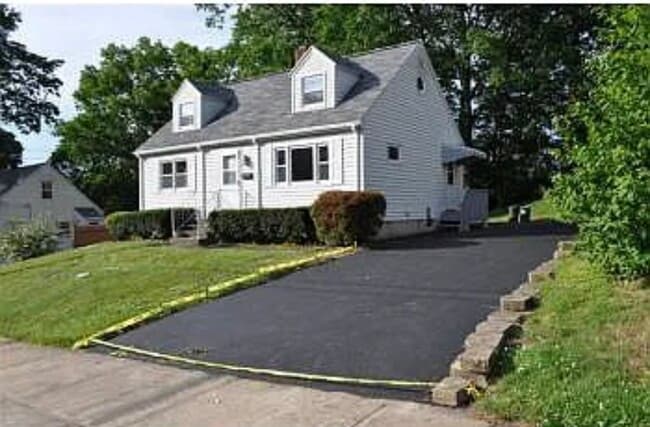 Photo - 107 Cumpstone Dr House