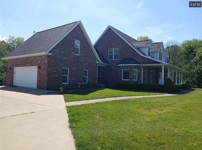 Building Photo - 11969 E Terre Haute Rd