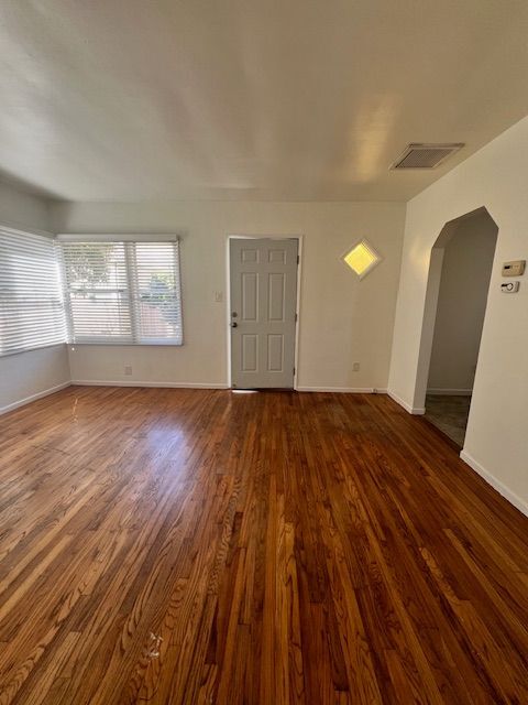 Building Photo - 642 Rose Ave