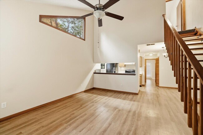 Foto del edificio - 2658 Millbank Dr