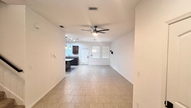 Foto del edificio - Beautiful Upgraded 3 Bedroom and 2 1/2 Bat...