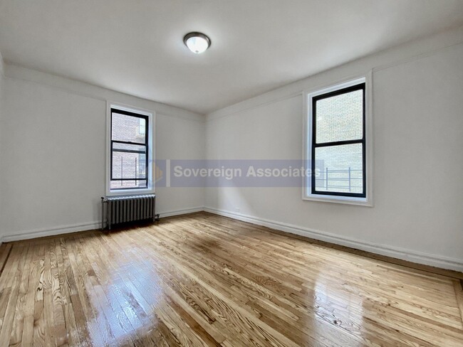 Foto del edificio - 2928 Jerome Ave