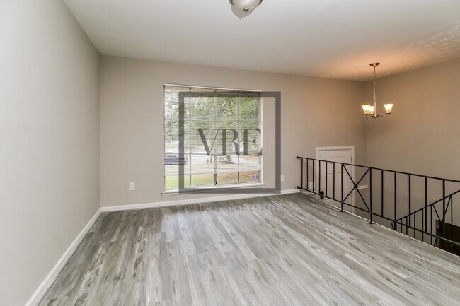 Foto del edificio - 1490 Sunset Way