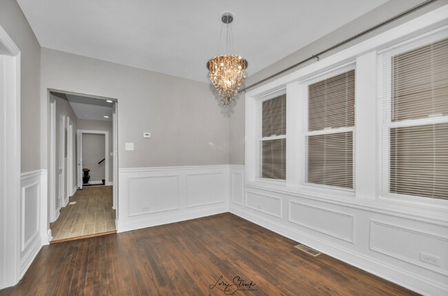 Foto del edificio - 8449 S Brandon Ave