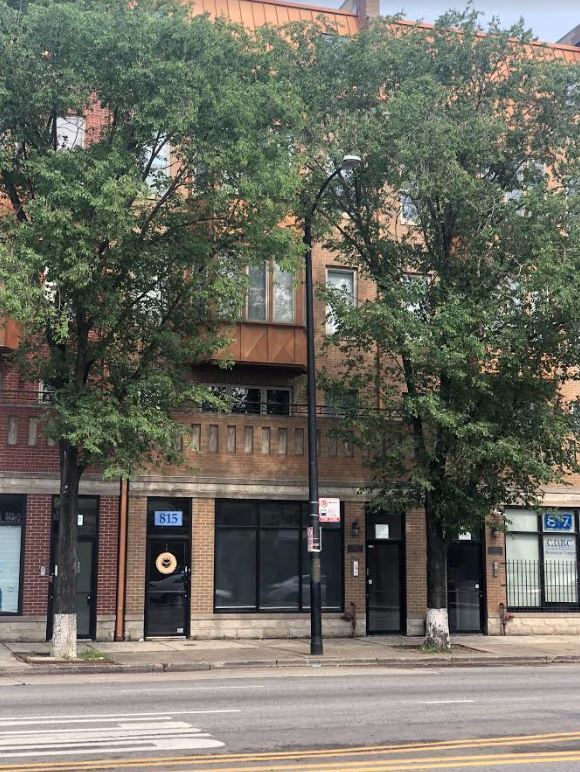 Foto del edificio - 815 S Western Ave