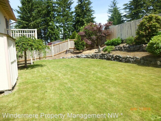 Building Photo - 3 br, 3 bath House - 6303 Berkshire Dr SE