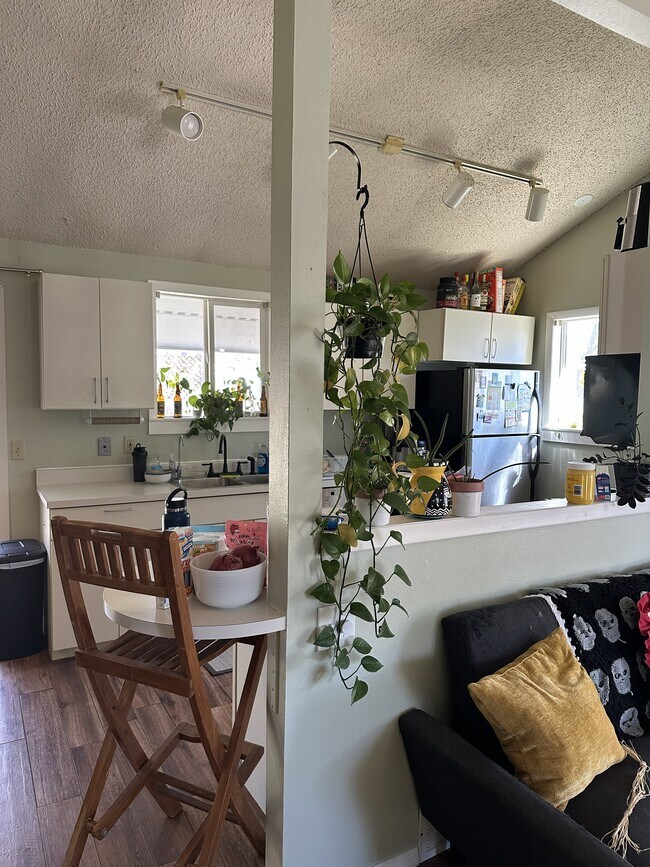 Foto del edificio - 2633 Sherwood Cir
