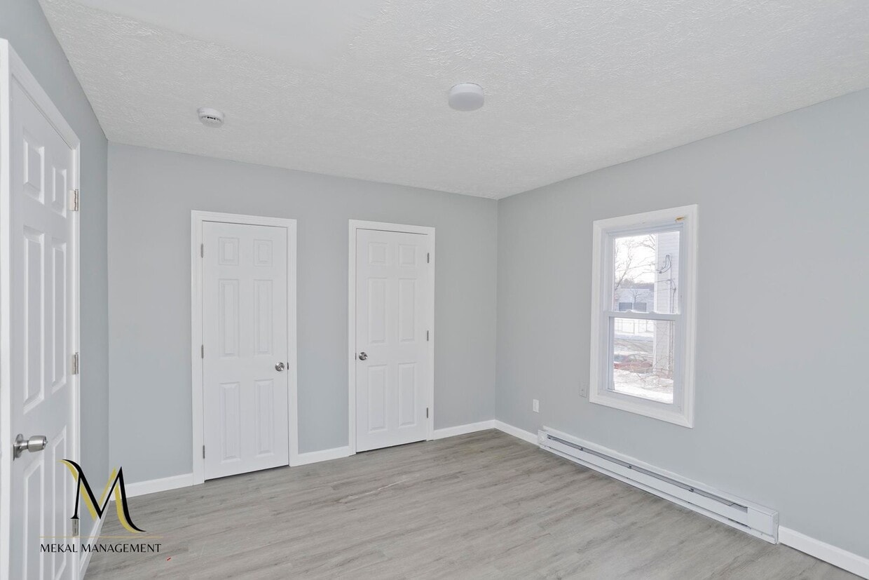 129-131 Center Street - 129-131 Center Street