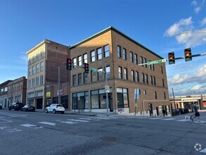 Building Photo - 301 Campbell Ave SW