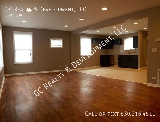 Building Photo - ***3BDRM / SINGLE FAMILY HOME / DETACHED G...