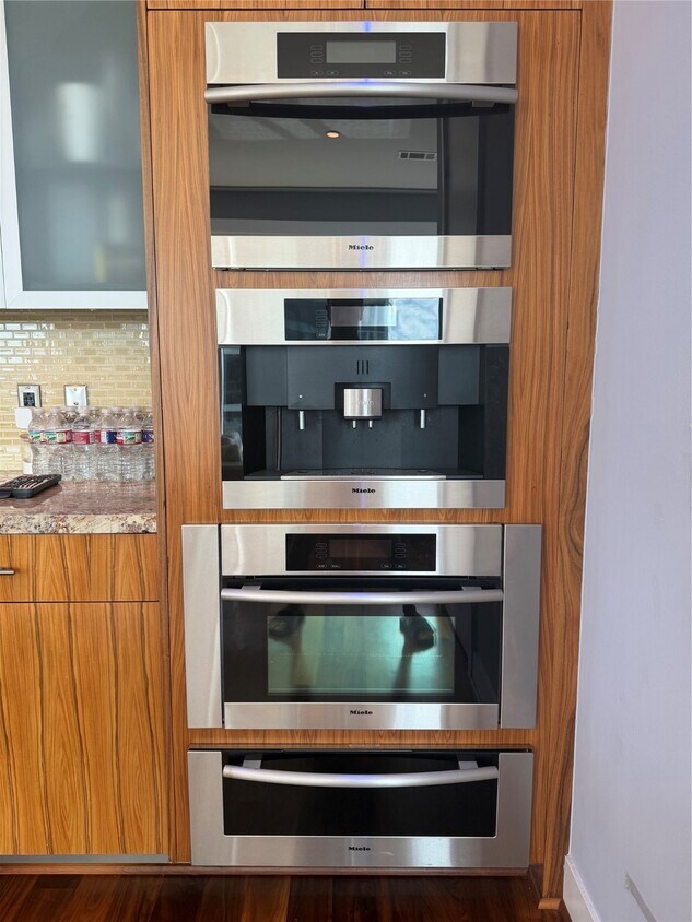 Foto principal - 1600 Post Oak Blvd