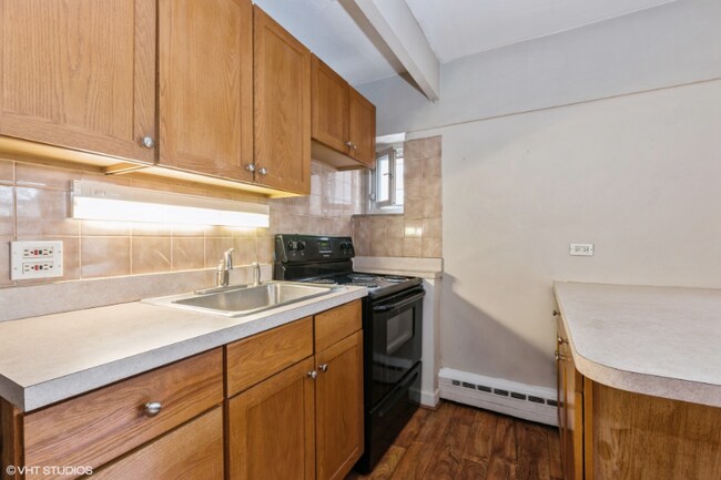 Building Photo - 4970 N Marine Dr