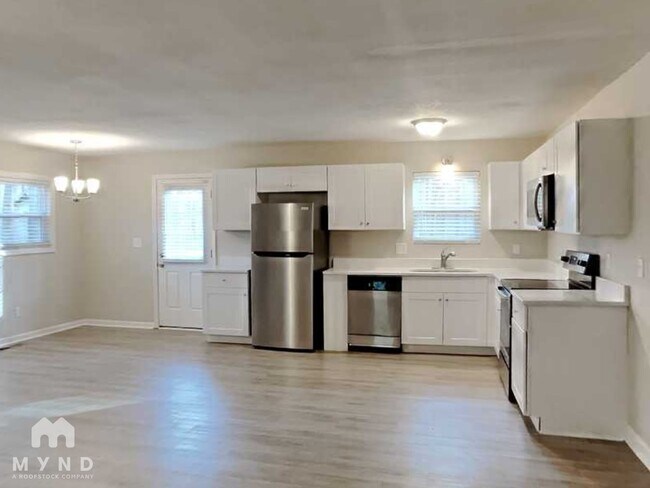 Building Photo - 456 Hardy Way