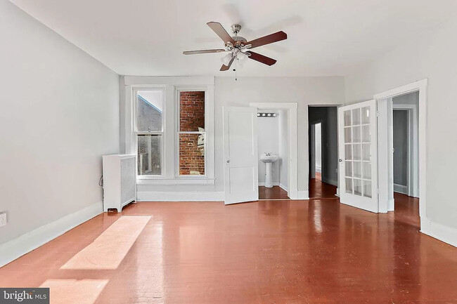 Dining Room - 933 Brooks Ln