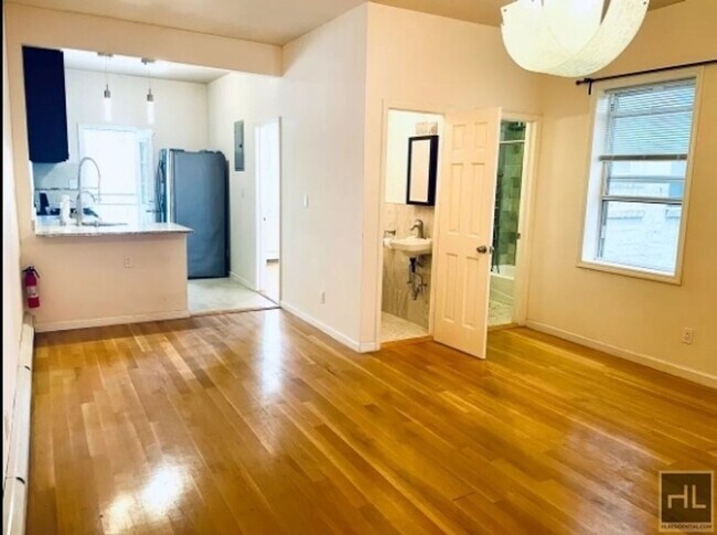 Foto del edificio - BAY RIDGE AVENUE
