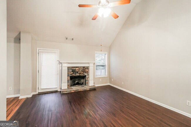Building Photo - 64 Hamil Ct NW