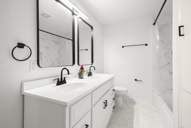 Foto del edificio - 4943 Culmore Dr