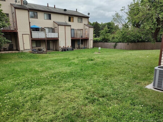 Building Photo - 790 1st Ave