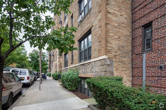 Building Photo - 144-30 35th Ave