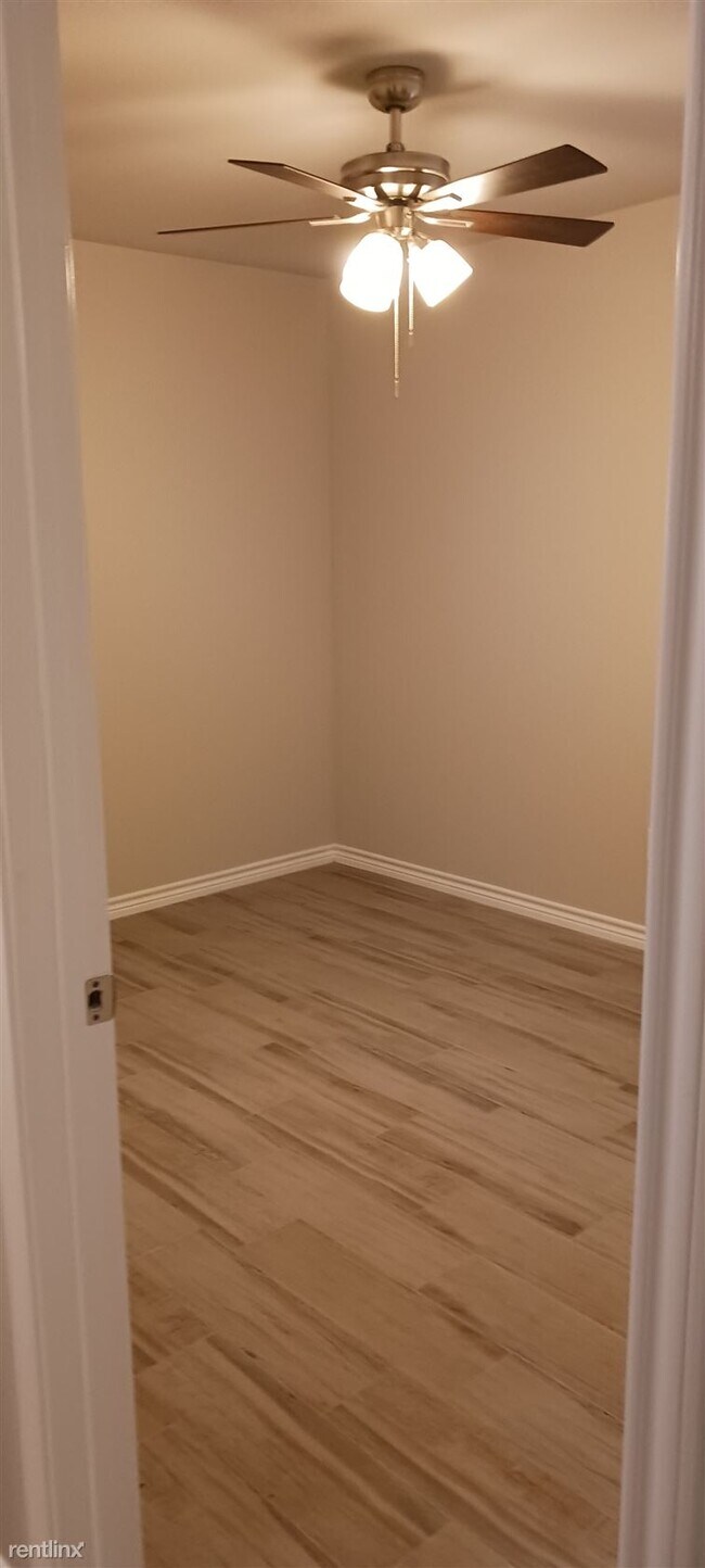 Foto del edificio - 2 br, 2 bath Duplex - 2611 Leroy Lane A