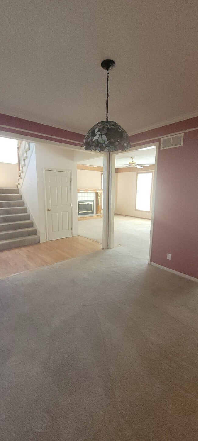 Building Photo - Fruitfully ready for your move in!