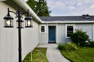 Building Photo - 3542 Sheldrake Dr
