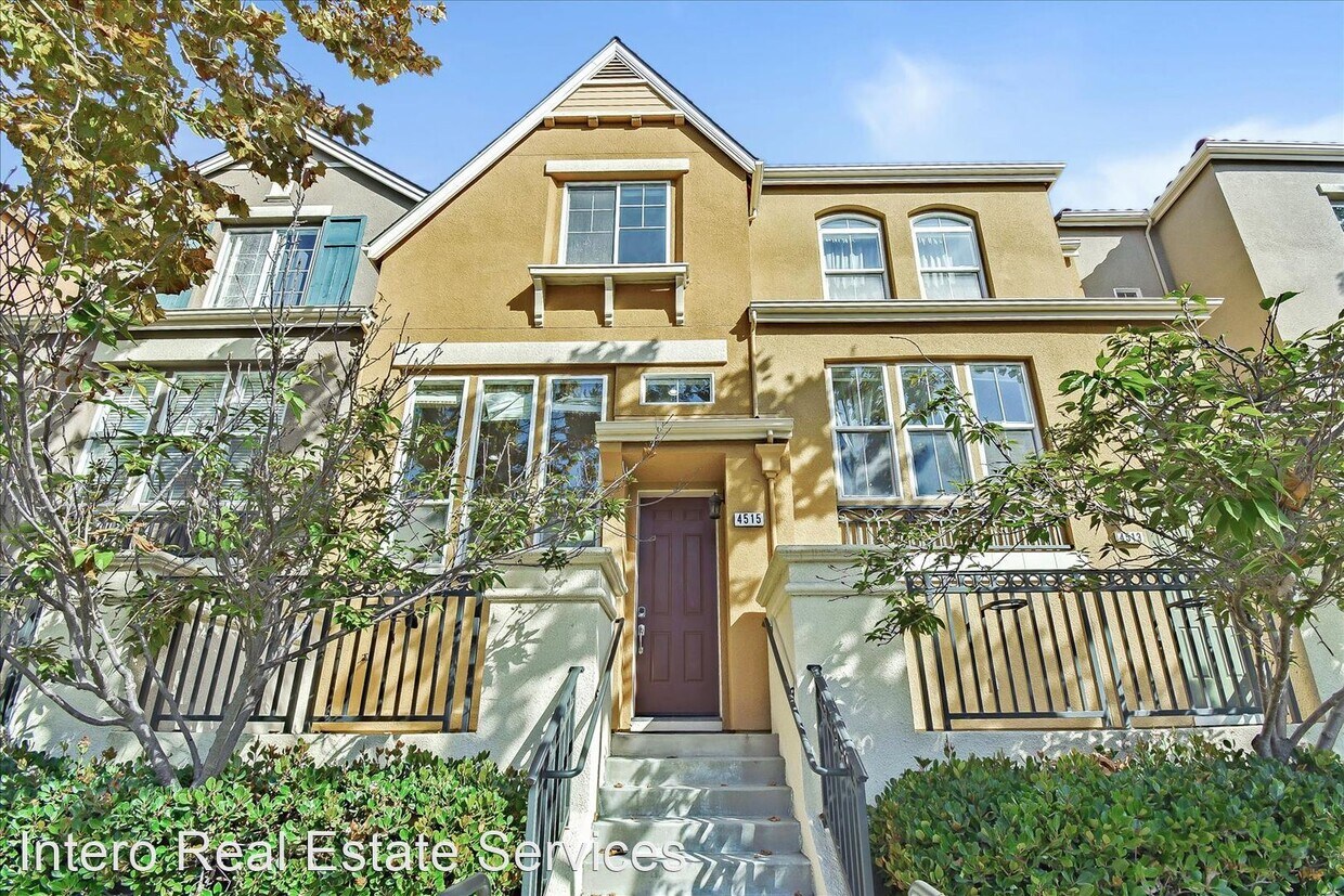 Primary Photo - 2 br, 2.5 bath House - 4515 Lick Mill Bvd.