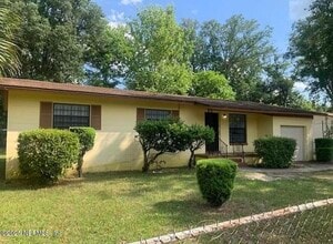 Building Photo - 3962 Winton Dr