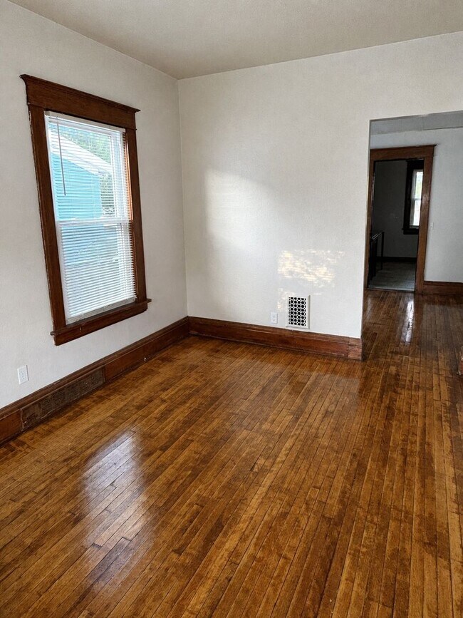 Foto del edificio - 50-52-52 Winterroth St