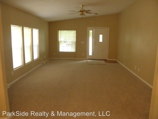 Foto del edificio - 4 br, 2 bath House - 5698 Alcott Street