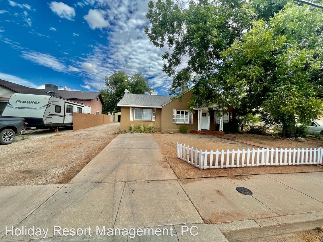 Primary Photo - 2 br, 2 bath House - 130 West 200 South