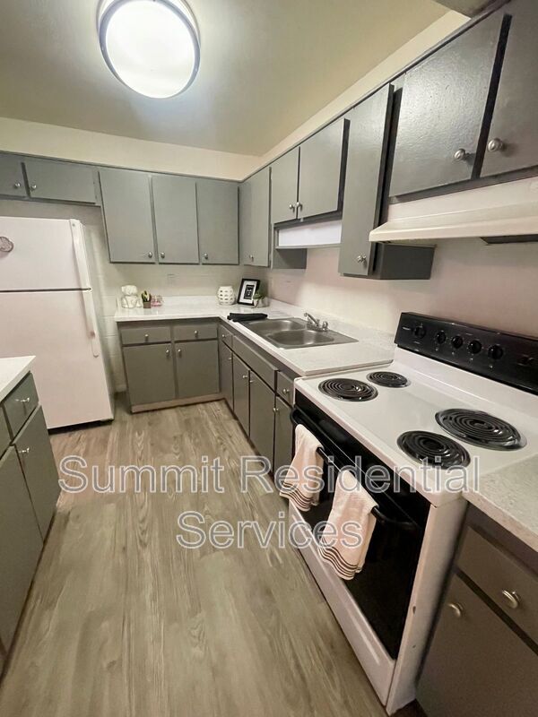 Foto del edificio - 2230 E Fort Lowell Rd