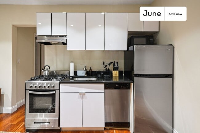 Foto del edificio - 23 E 109th St