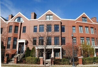 Building Photo - 1813 Admiral Ct
