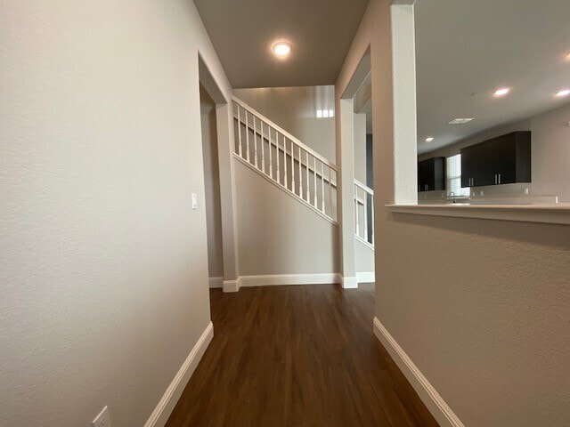 Building Photo - Modern 4bd/3ba 1930 sq. ft. home in Rancho Cordova!