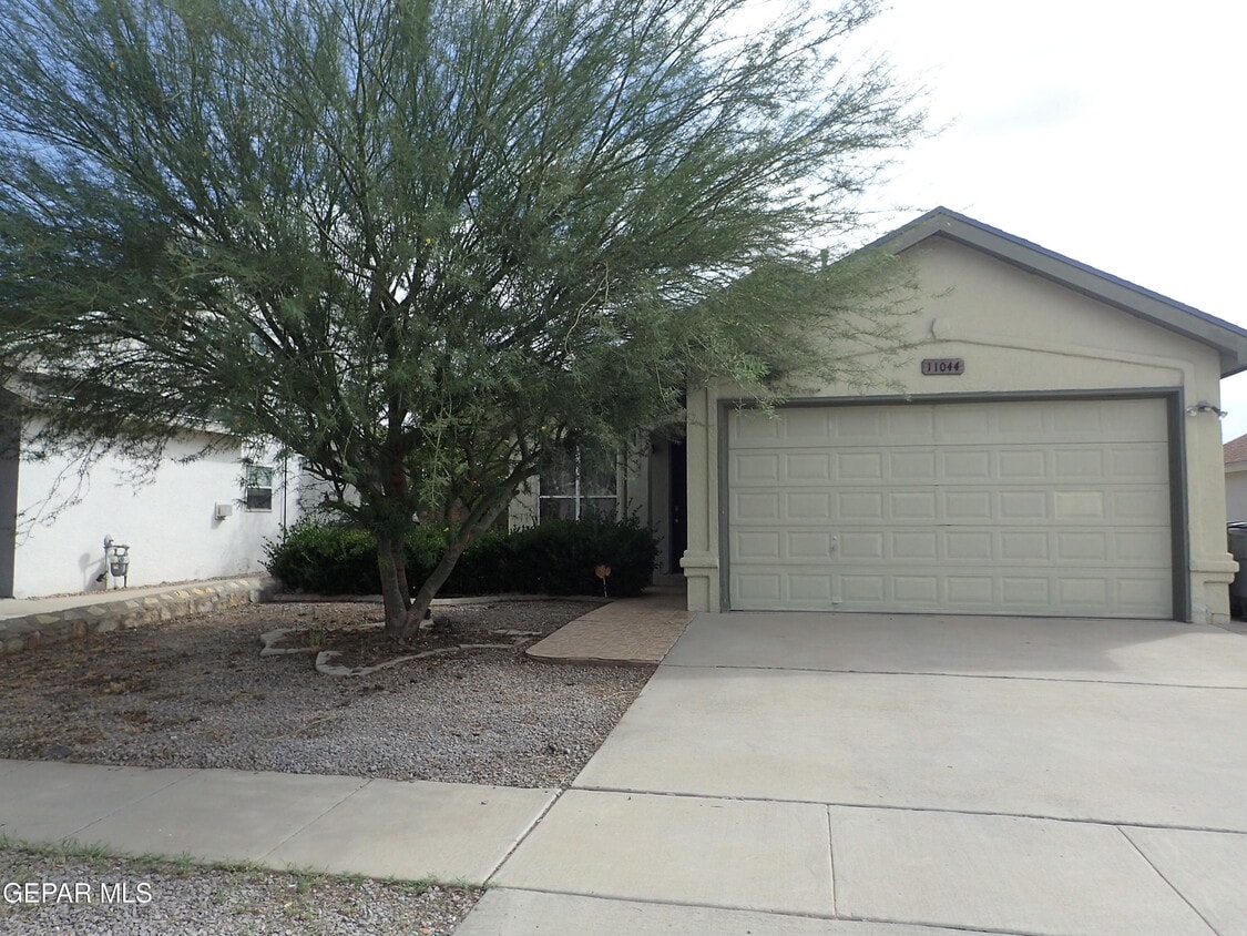 11044 Essex Falls Ln, El Paso, TX 79934 House for Rent in El Paso, TX