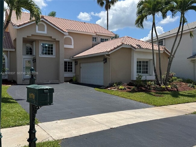 Building Photo - 1070 Capistrano