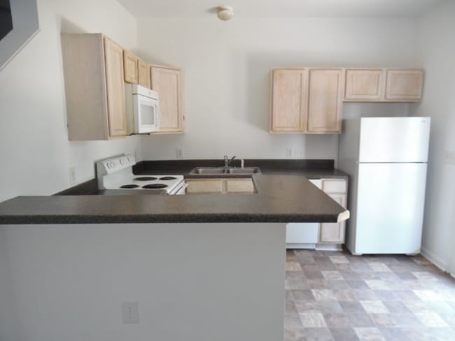 Photo - 118 University Village Dr Townhome