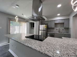 Building Photo - 5025 Eaton Ct