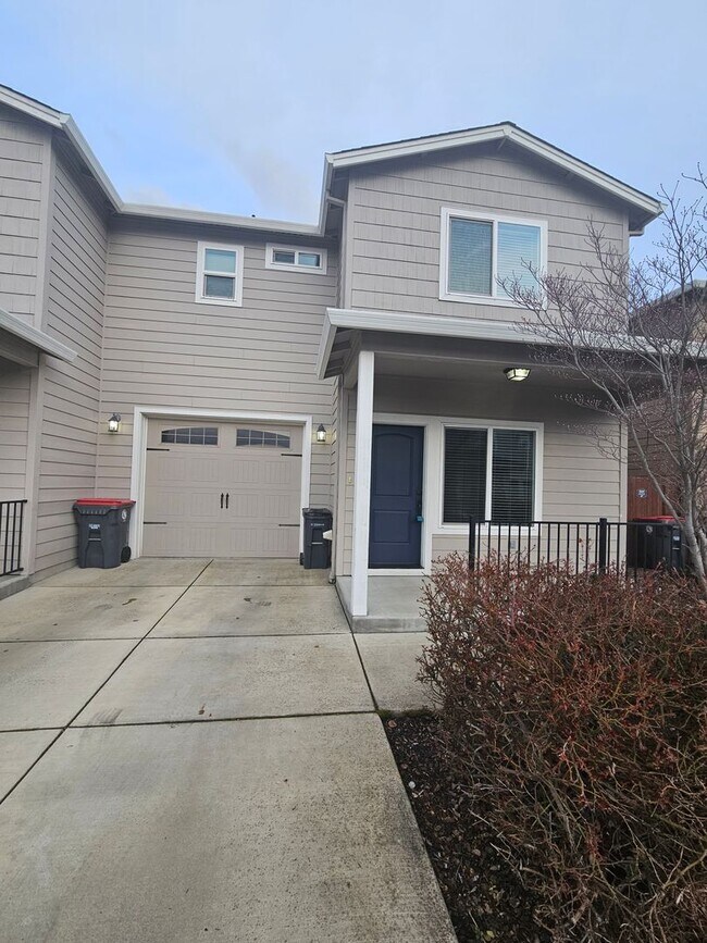 Building Photo - 504-508 Gray Ct