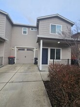 Building Photo - 504-508 Gray Ct