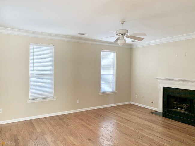 Foto del edificio - 1370 DeKalb Ave NE
