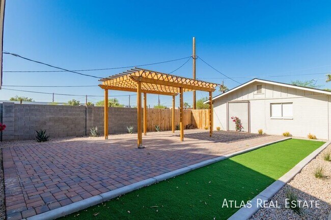 Foto del edificio - 4310 N 14th St